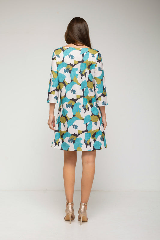 Vestido corto recto manga 3/4 estampado 2